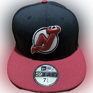 New Jersey Devils New Era Fitted Cap Black and Red 7 3/4